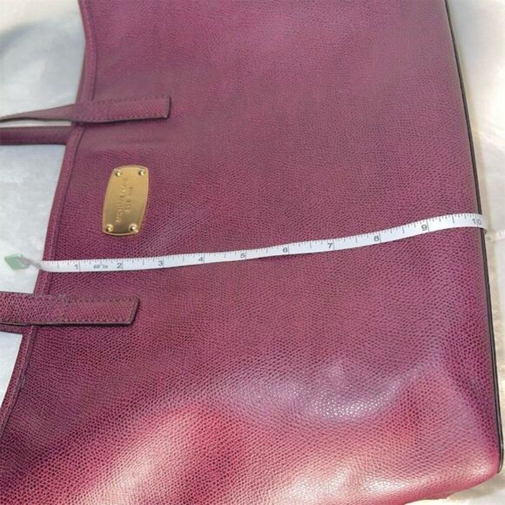 Michael Kors Jet Set Travel  Tote Burgundy  Leather Bag - Picture 14 of 14